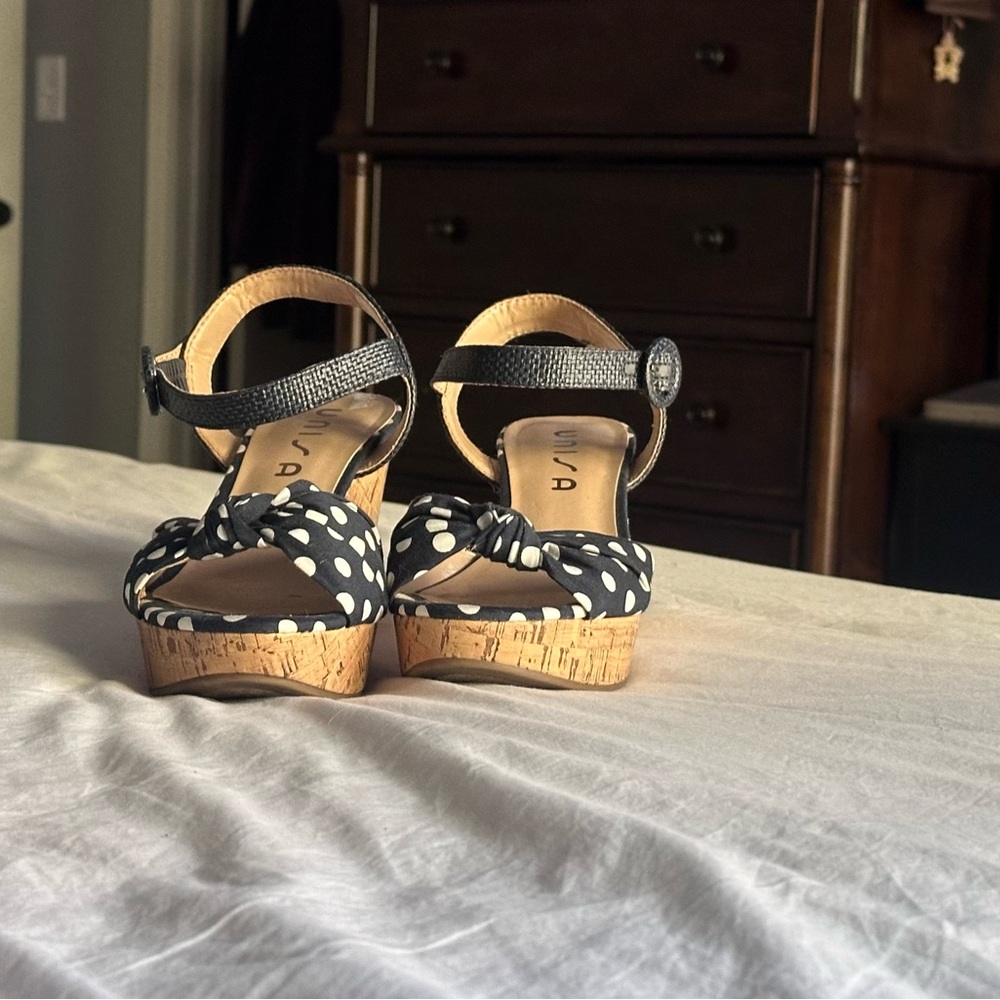 Blue and white polka dot cork platform sandals - Picture 2 of 7
